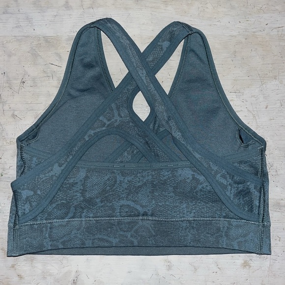 GymShark ADAPT ANIMAL SEAMLESS SPORTS BRA | size Medium - Picture 2 of 8